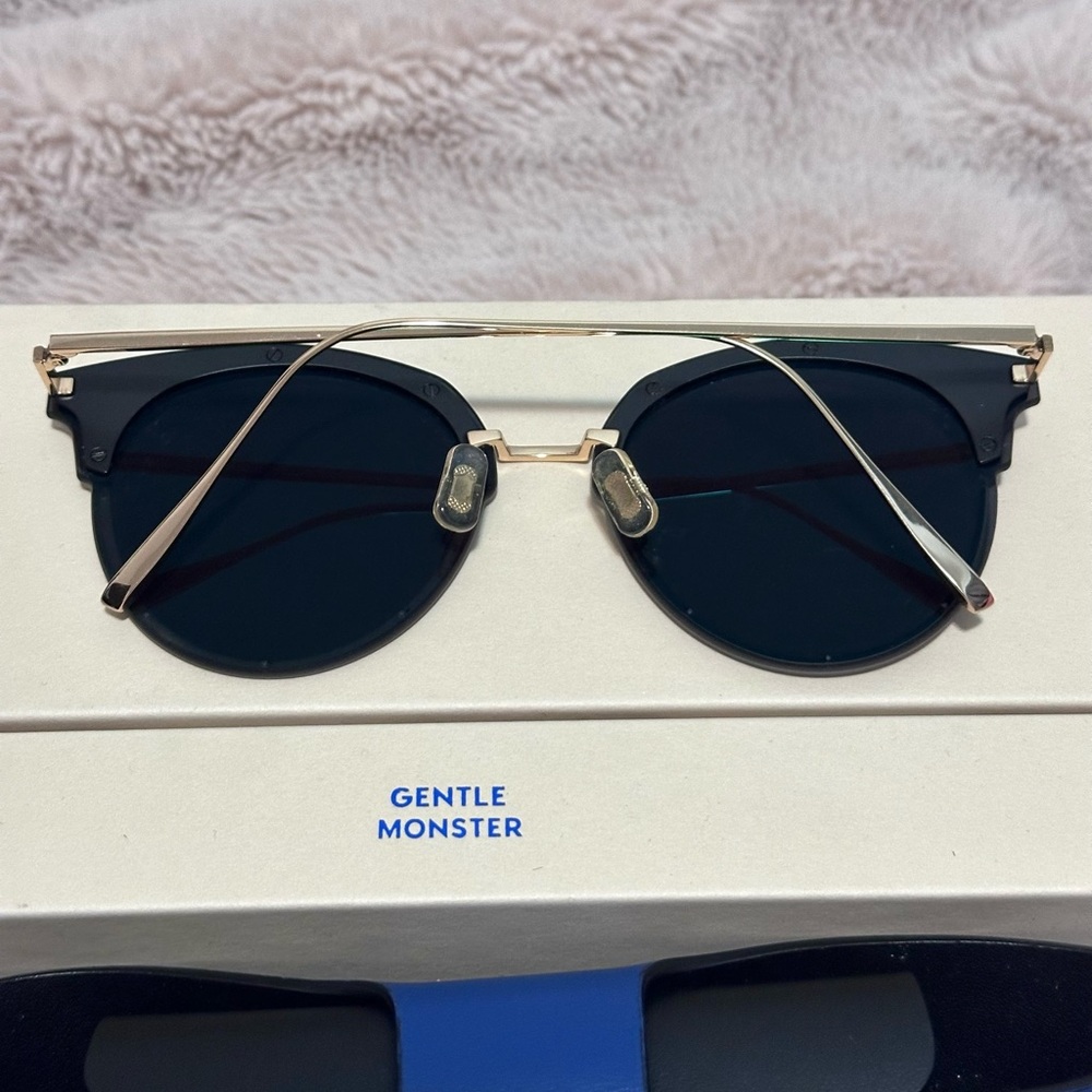 Gentle Monster Tool M13 Sunglasses - Picture 3 of 6
